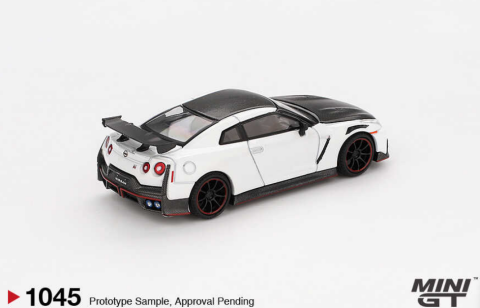 Mini GT 1/64 Nissan GT-R Nismo 2024 Brilliant White Pearl