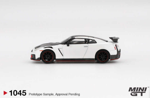 Mini GT 1/64 Nissan GT-R Nismo 2024 Brilliant White Pearl